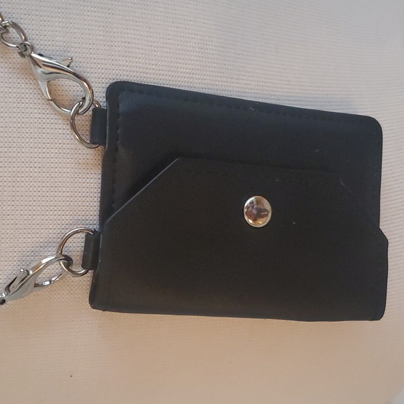 Mini Bag/Wallet w/removable chain - Picture 2 of 5
